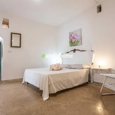 Trullo-caseddru Maria Piano Terra - Apulia *